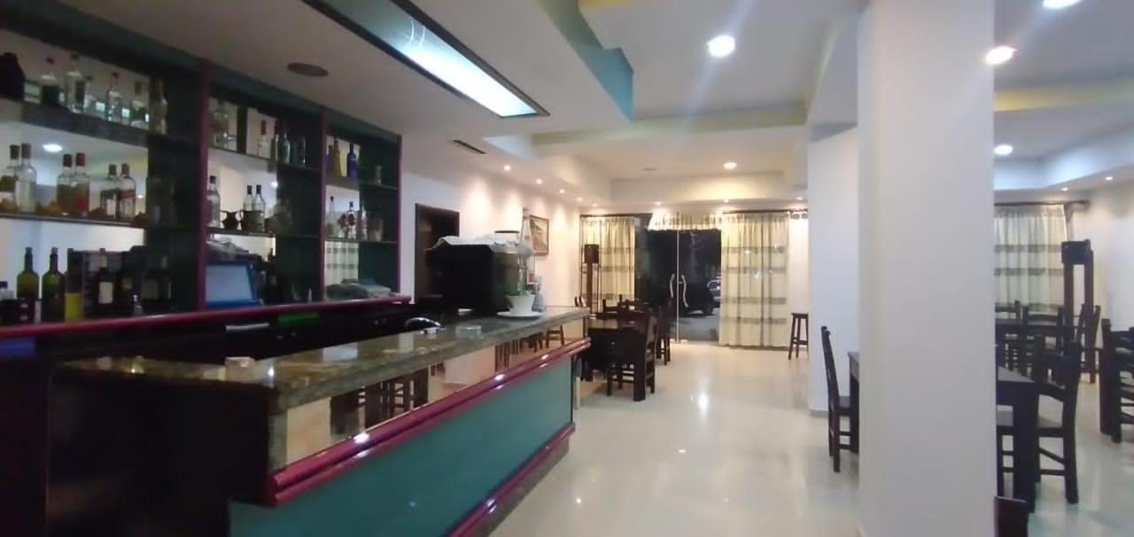 Hotel Edland Vlorë Extérieur photo