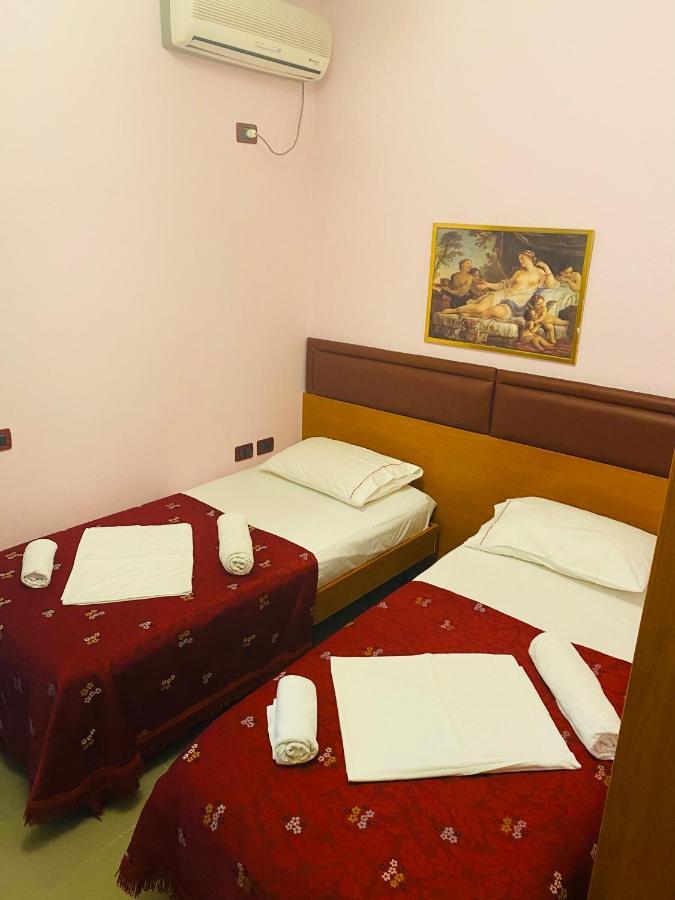 Hotel Edland Vlorë Extérieur photo