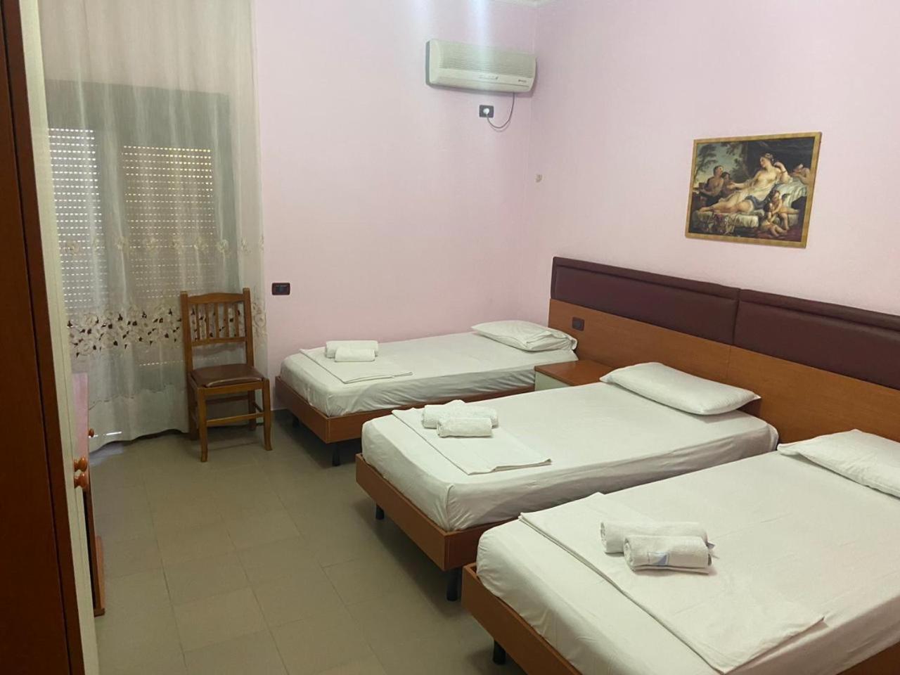 Hotel Edland Vlorë Extérieur photo