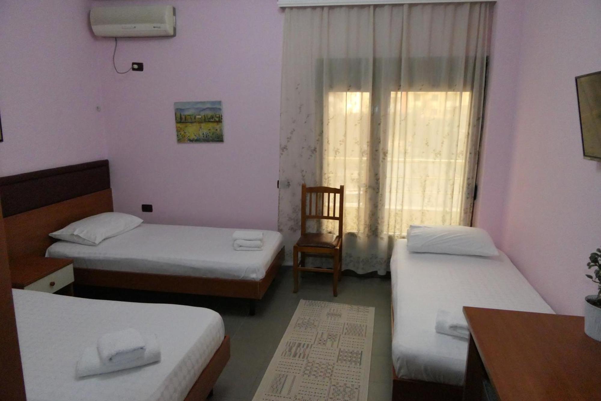Hotel Edland Vlorë Extérieur photo