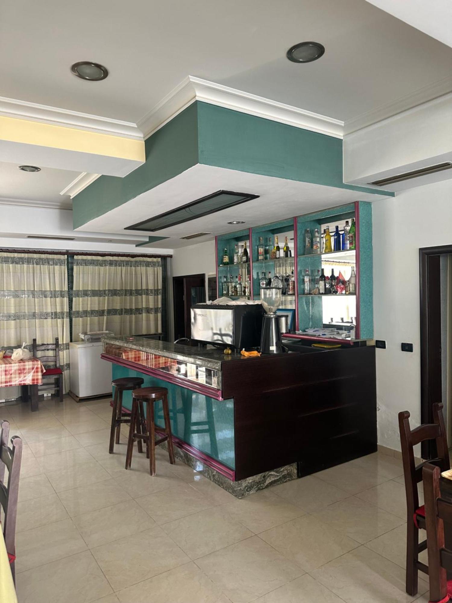 Hotel Edland Vlorë Extérieur photo